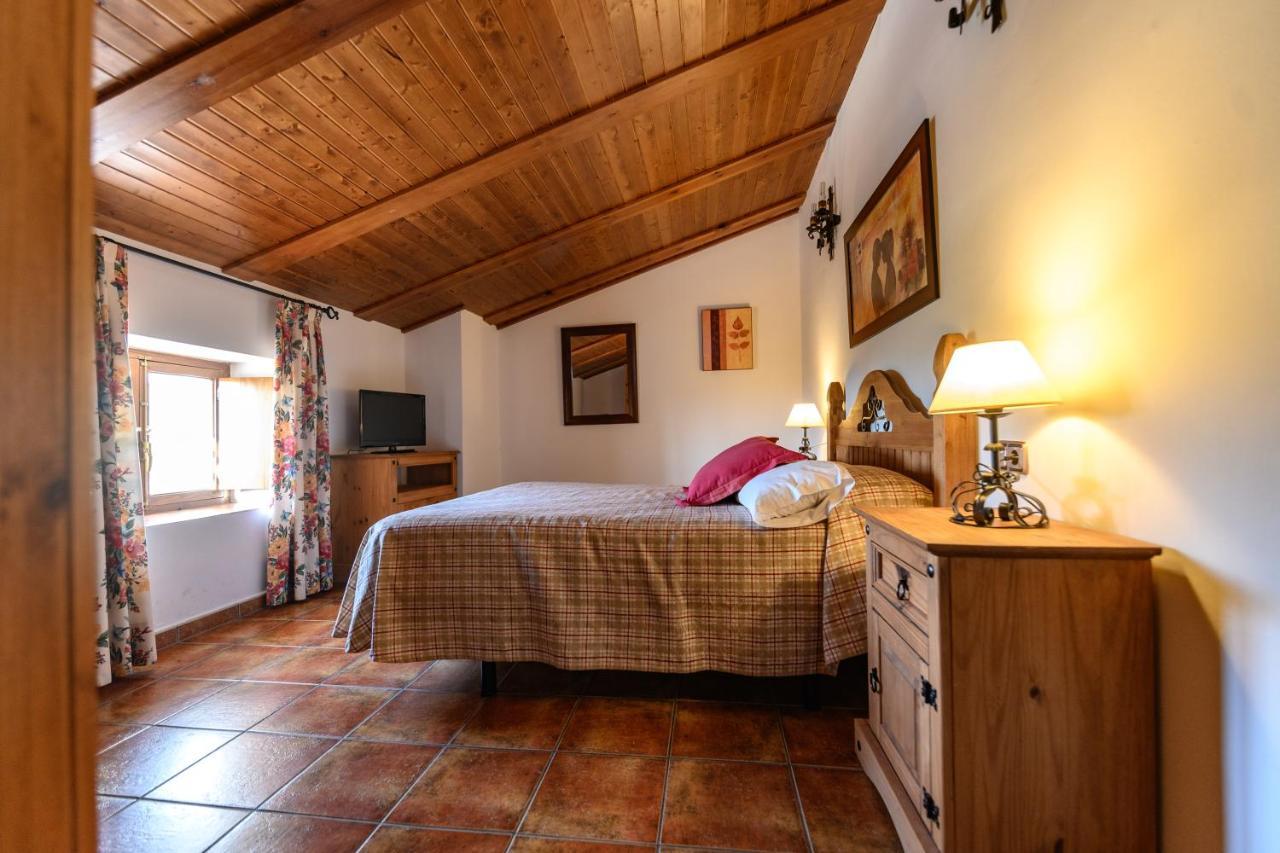 Complejo Rural Sol De Taberno Pensionat Eksteriør billede